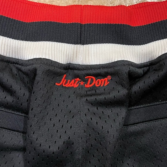 Just Don x Mitchell & Ness NBA Chicago Bulls OG Black Shorts - Picture 7 of 8